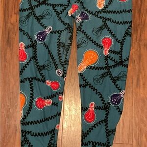 LuLaRoe fun lightbulb leggings
